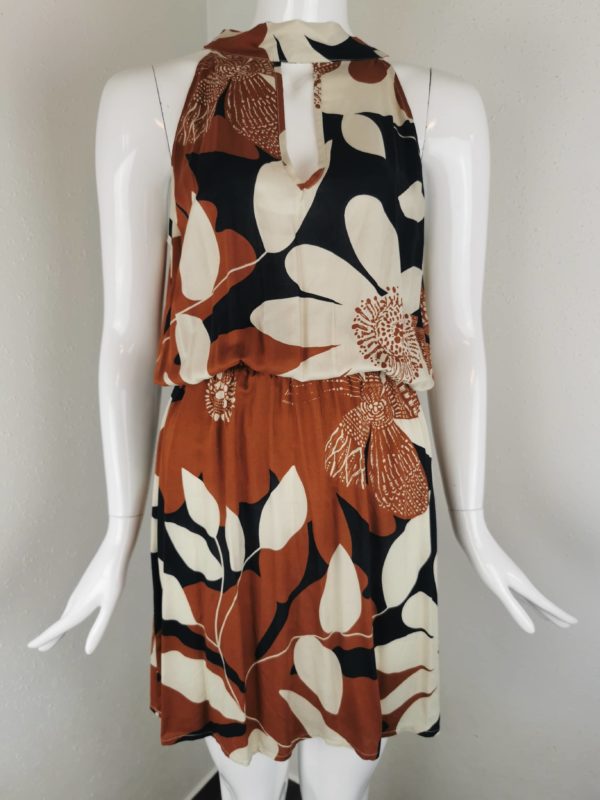 Robe Quatre vingt jours neuf