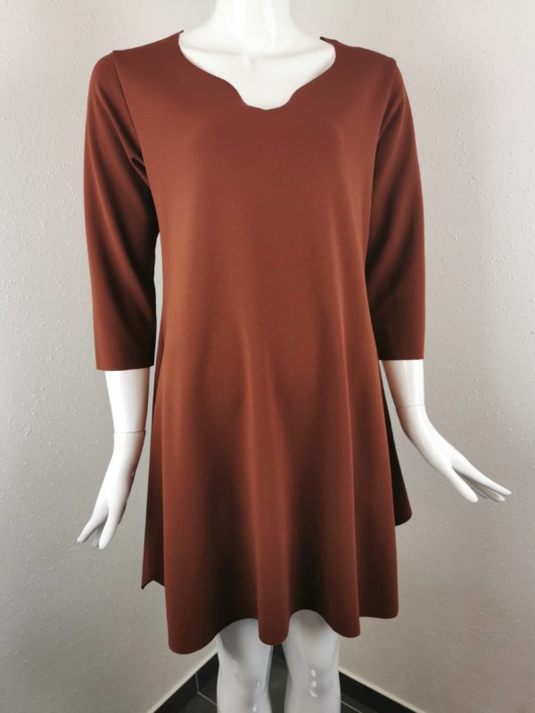 Robe Quatre vingt jours neuf