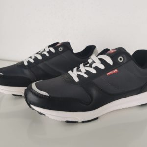 Chaussure Levi's noir neuf